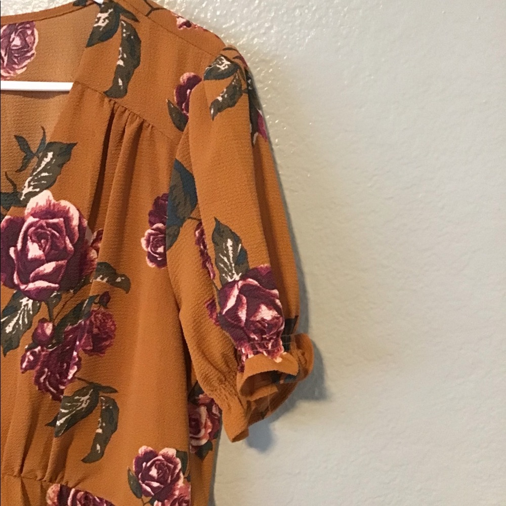 Xhiliration Dress. - Picture 5 of 8